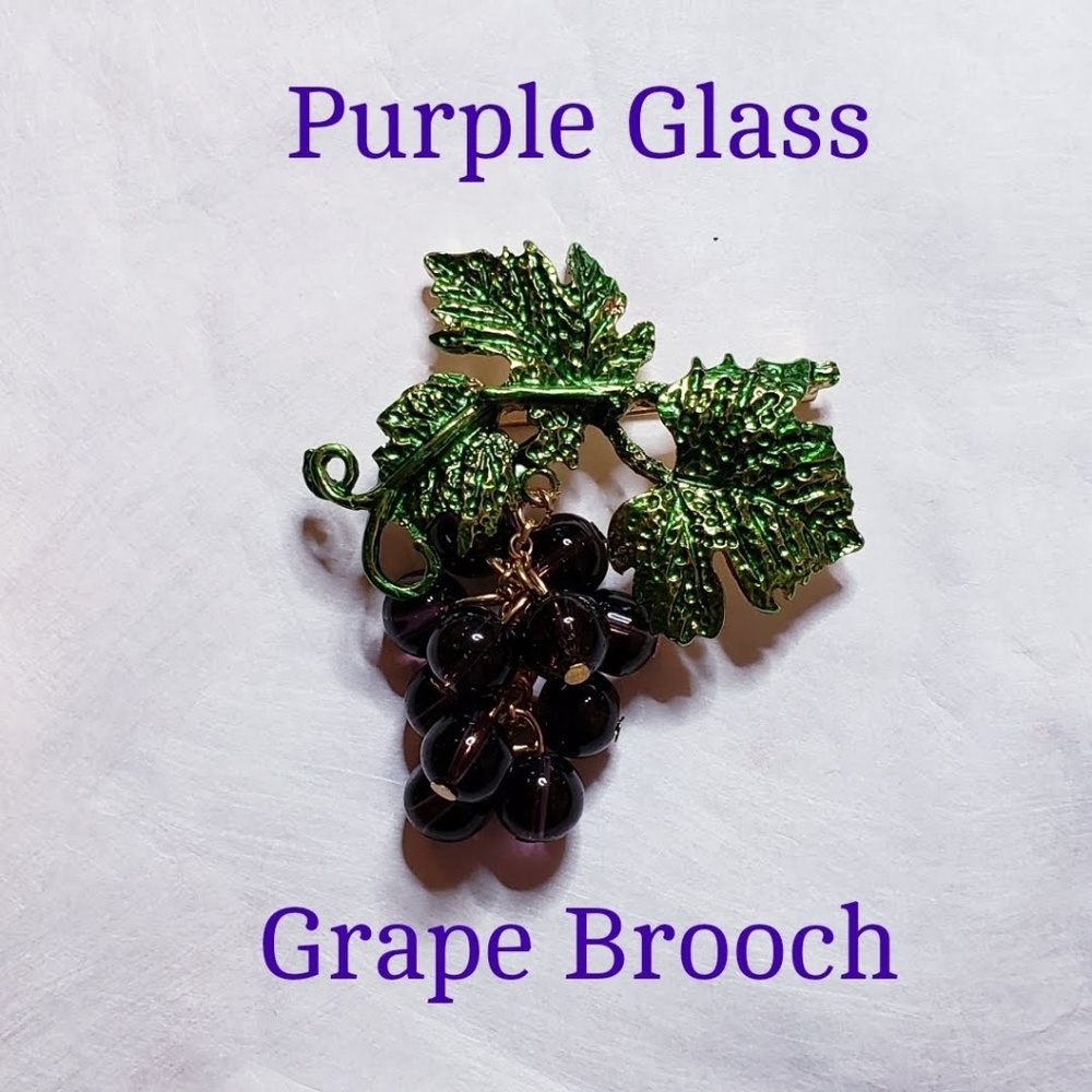 Vintage Gold Tone and Purple Glass Grape Brooch